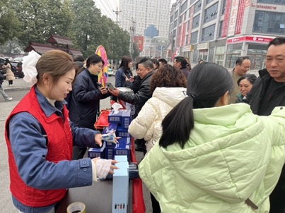 貴州遵義正安供電局：供電送祝福，情暖返鄉(xiāng)路